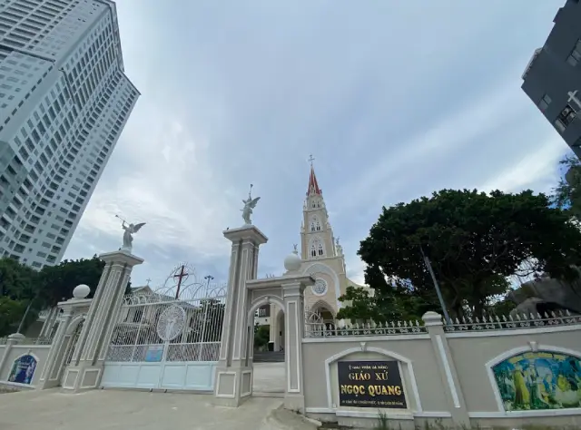 Nhà Thờ Giáo Xứ Ngọc Quang